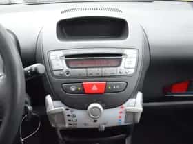 Peugeot 107 (2012) thumbnail 18
