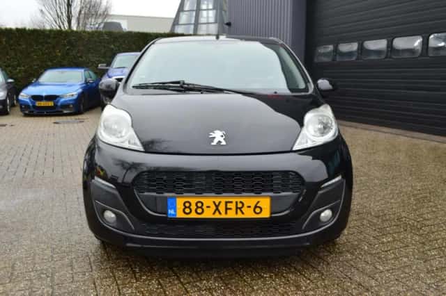 Peugeot 107 (2012) thumbnail 3