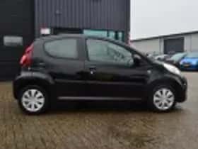 Peugeot 107 (2012) thumbnail 26