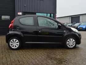 Peugeot 107 (2012) thumbnail 40