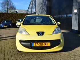 Peugeot 107 (2006) thumbnail 3