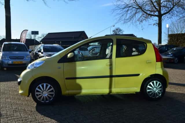 Peugeot 107 (2006) thumbnail 4