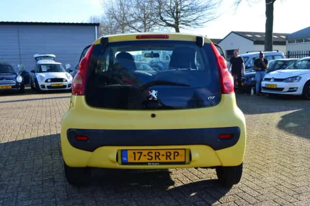 Peugeot 107 (2006) thumbnail 5