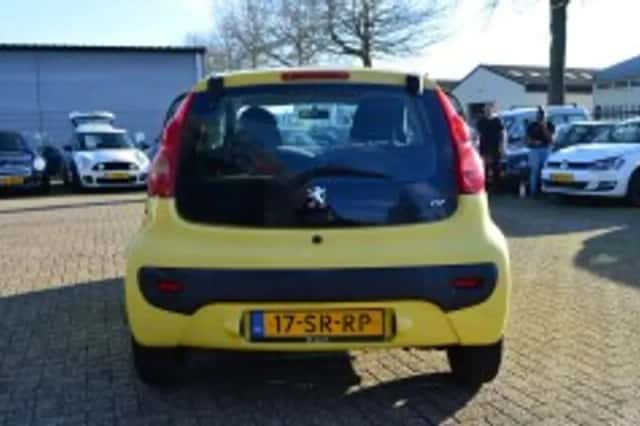 Peugeot 107 (2006) thumbnail 5