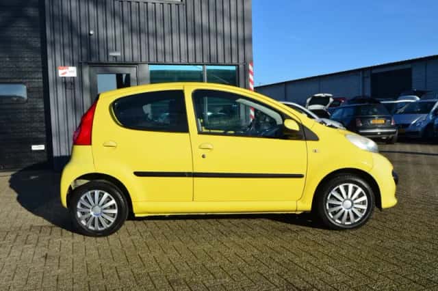 Peugeot 107 (2006) thumbnail 6