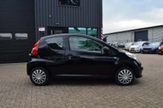 Peugeot 107 (2008) thumbnail 6
