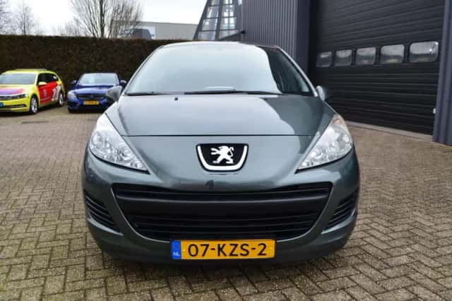 Peugeot 207 (2010) thumbnail 3