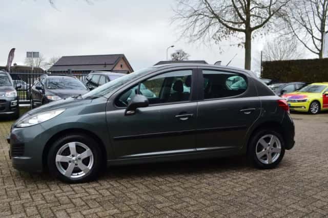 Peugeot 207 (2010) thumbnail 4