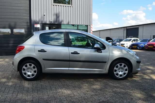 Peugeot 207 (2007) thumbnail 6