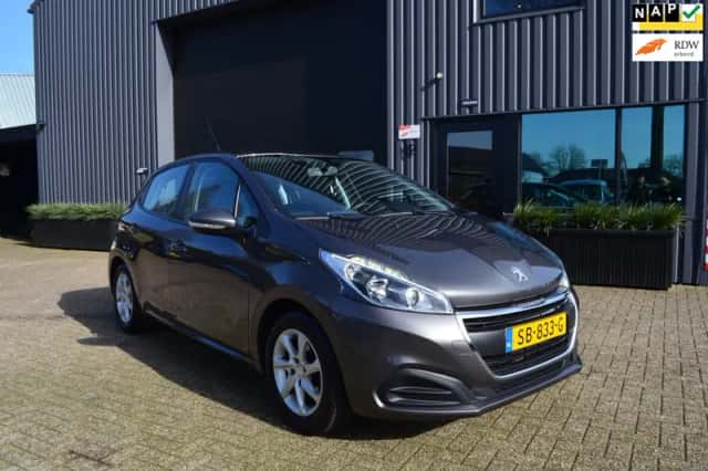Peugeot 208 (2018) thumbnail 2