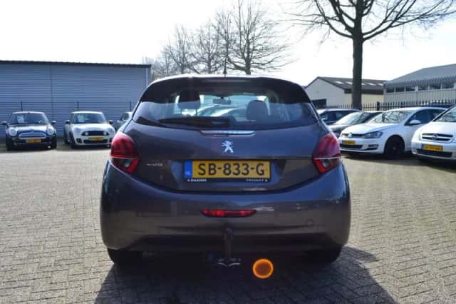 Peugeot 208 (2018) thumbnail 5
