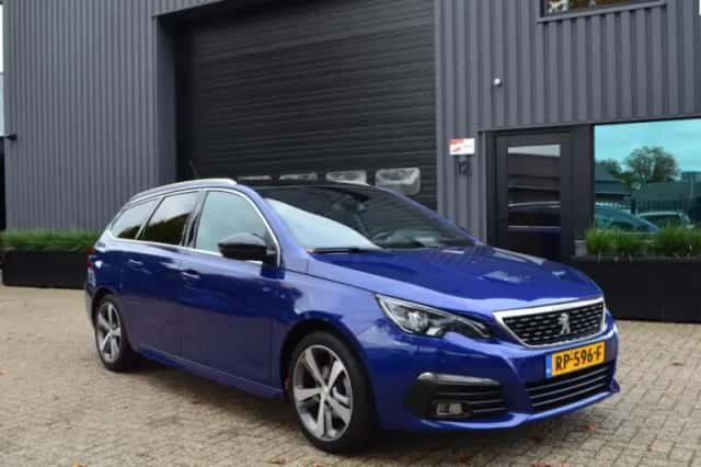 Peugeot 308 (2018) thumbnail 1
