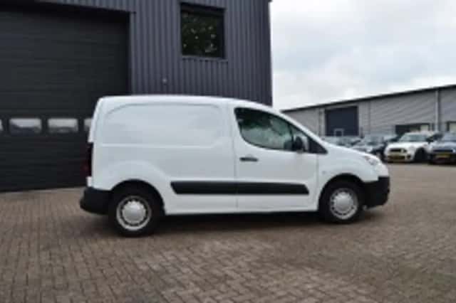 Peugeot Partner (2013) thumbnail 6