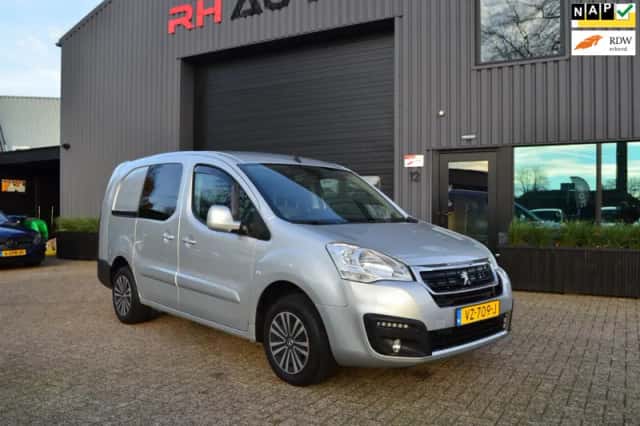 Peugeot Partner (2016) thumbnail 2