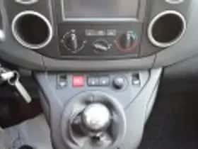 Peugeot Partner thumbnail 32