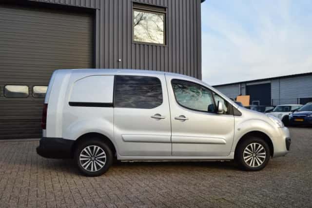 Peugeot Partner (2016) thumbnail 6