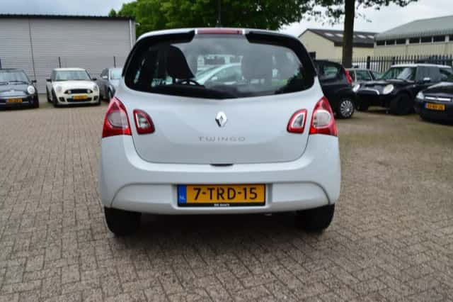 Renault Twingo (2014) thumbnail 5