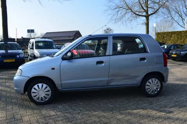Suzuki Alto (2003) thumbnail 3