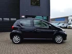 Toyota Aygo (2008) thumbnail 36