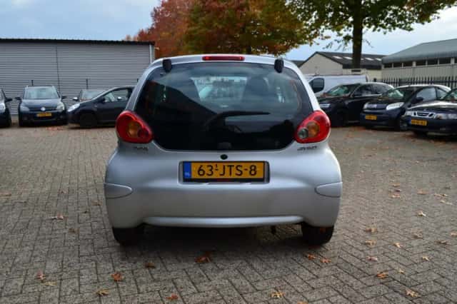 Toyota Aygo (2006) thumbnail 5