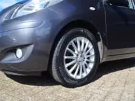 Toyota Yaris (2009) thumbnail 7