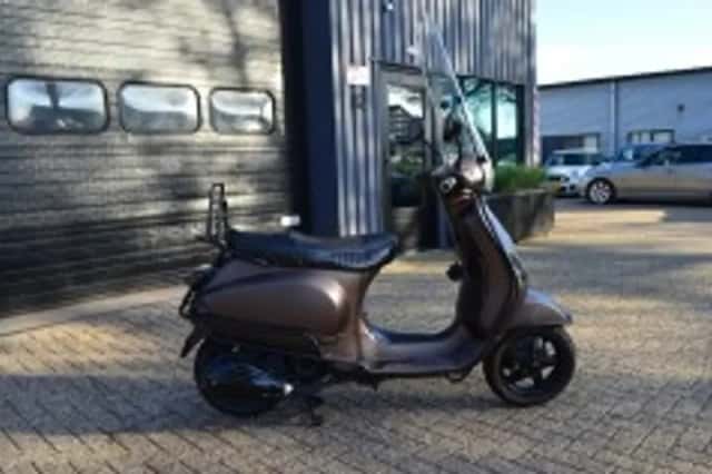 Vespa Bromscooter S (2012) thumbnail 6