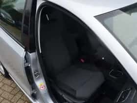Volkswagen Polo (2010) thumbnail 14