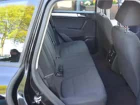 Volkswagen Touareg thumbnail 19