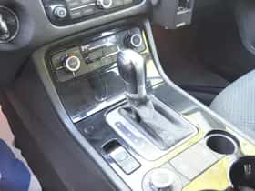 Volkswagen Touareg thumbnail 24
