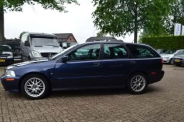 Volvo V40 (2003) thumbnail 4