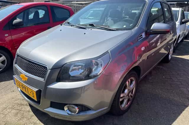 Chevrolet Aveo (2011) thumbnail 1