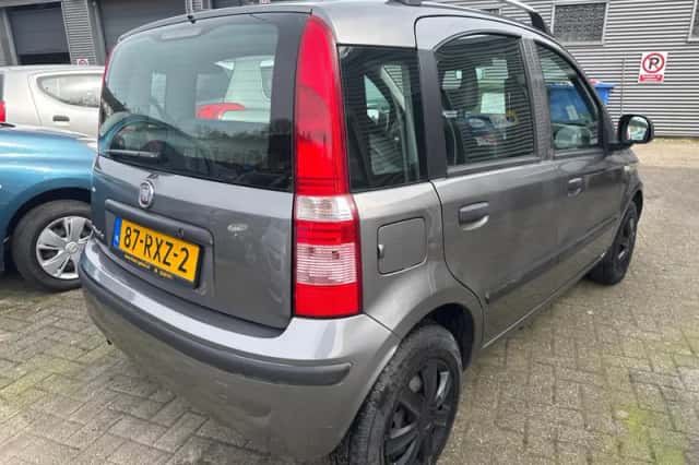 Fiat Panda (2011) thumbnail 3