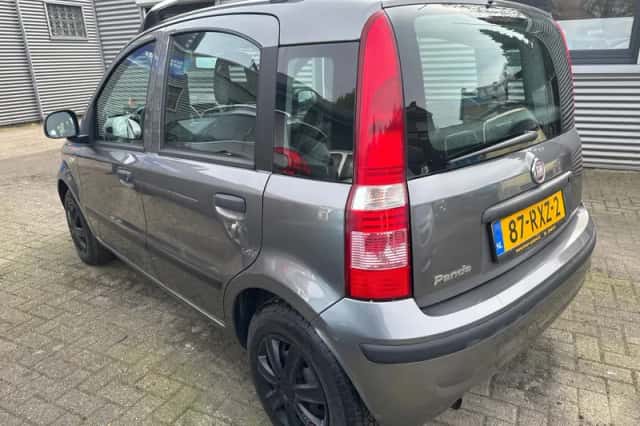 Fiat Panda (2011) thumbnail 4