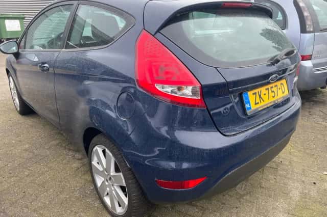 Ford Fiesta (2009) thumbnail 4