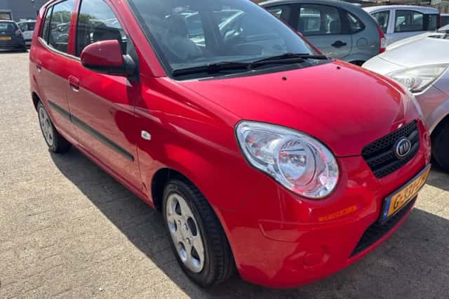 Kia Picanto (2009) thumbnail 2