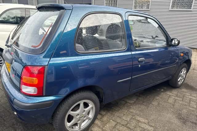 Nissan Micra (1999) thumbnail 3