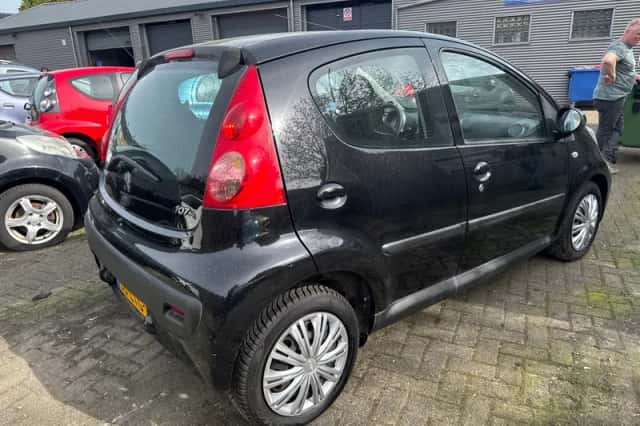 Peugeot 107 (2010) thumbnail 3