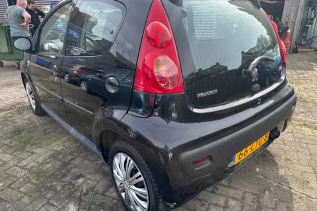 Peugeot 107 (2010) thumbnail 4