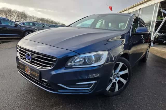 Volvo V60 (2013) thumbnail 4