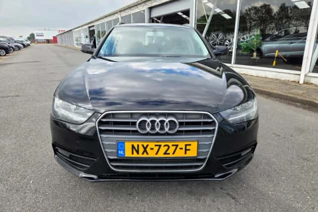 Audi A4 (2014) thumbnail 4