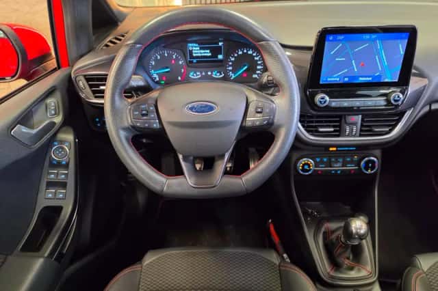 Ford Fiesta (2021) thumbnail 3