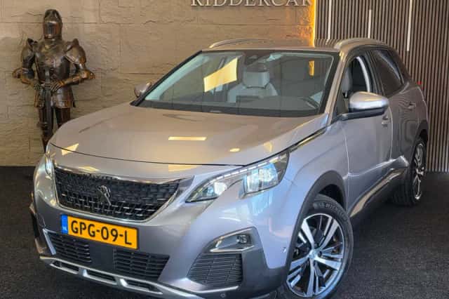 Peugeot 3008 (2019) thumbnail 1