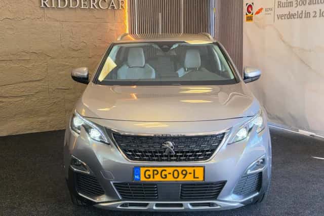 Peugeot 3008 (2019) thumbnail 6
