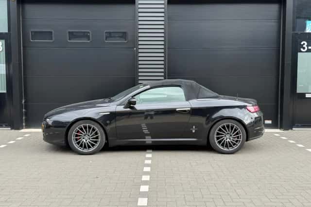 Alfa Romeo Spider (2007) thumbnail 2