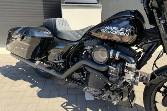 Harley Davidson Tour (2016) thumbnail 9