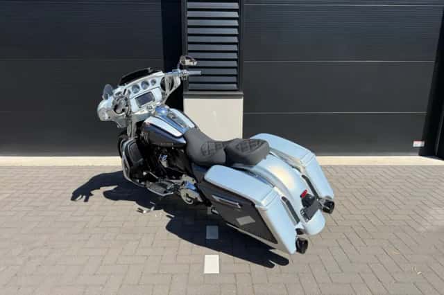 Harley Davidson Tour (2017) thumbnail 3