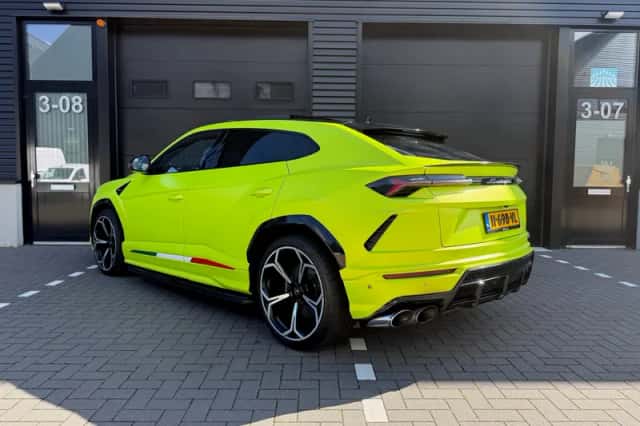 Lamborghini Urus (2018) thumbnail 3