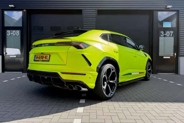Lamborghini Urus (2018) thumbnail 5
