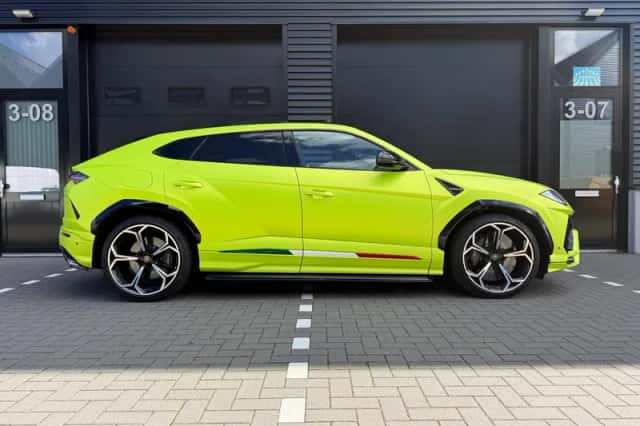 Lamborghini Urus (2018) thumbnail 6