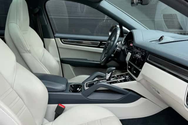 Porsche Cayenne (2019) thumbnail 15